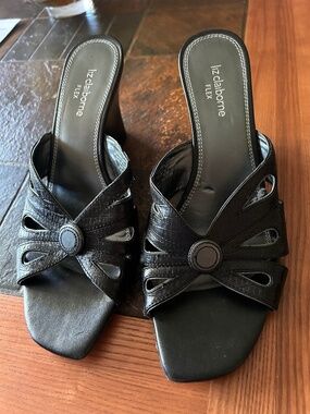 NEW Liz Claiborne Black Leather Shoes Size 9